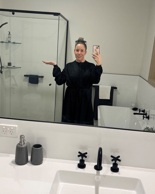 Black and white bathroom
